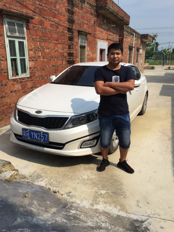 独坐街头的第三张照片--清远父母相亲团